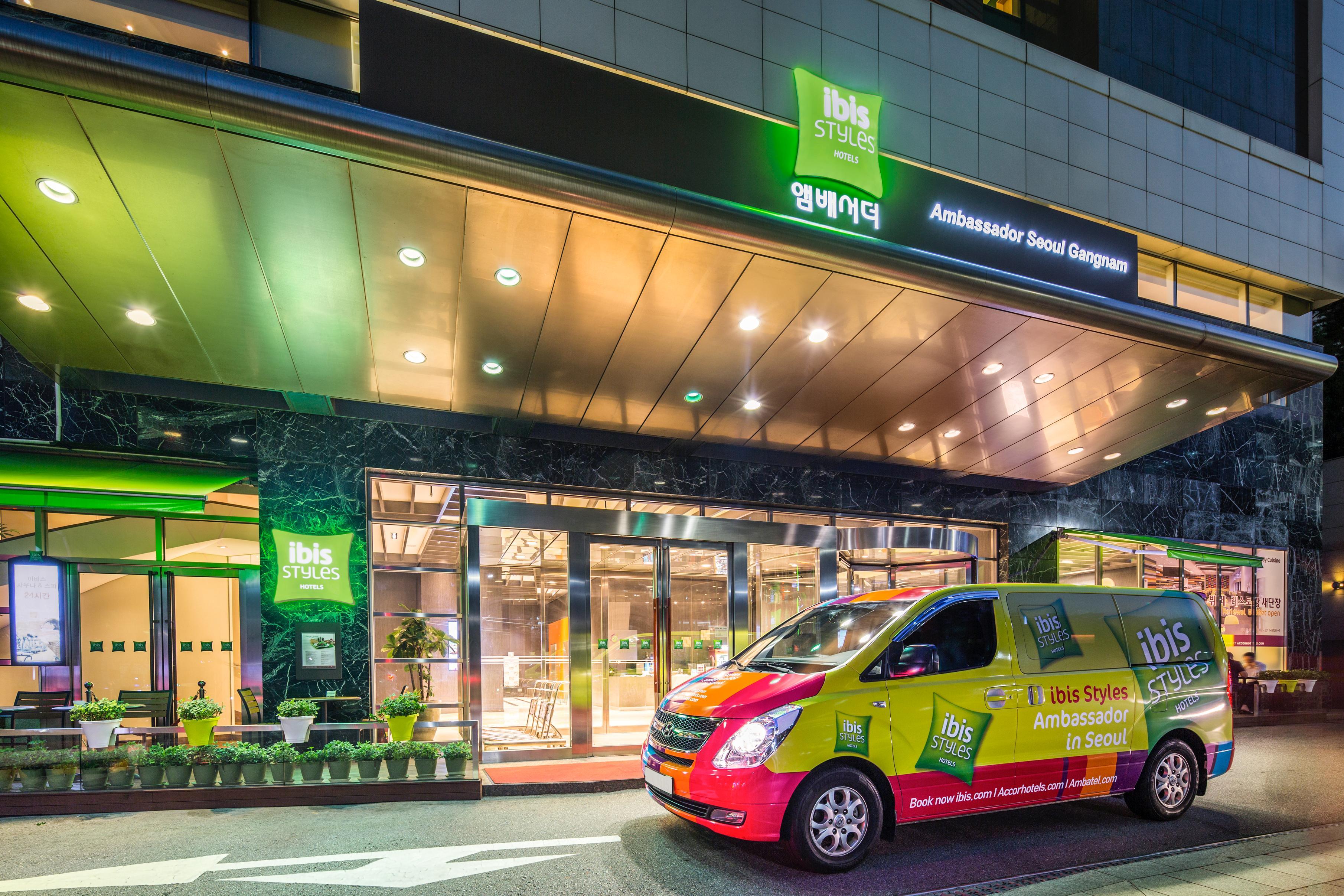 โรงแรม ไอบิส สไตล์ แอมบาสเดอร์ กังนัม 3*